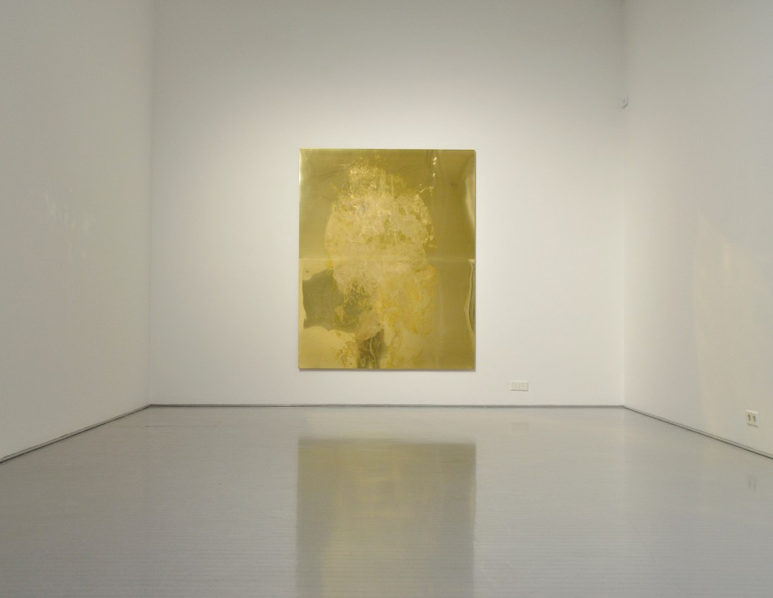 LÄSNÄOLO/YKSINÄISET YÖT - PRESENCE/LONELY NIGHTS Messinki, ihmisen kuona, (suolat vesi rasva) Brass, human dross, (salts water fat) 200 x 160cm (parisängyn mitat - double size bed measurements) 2014