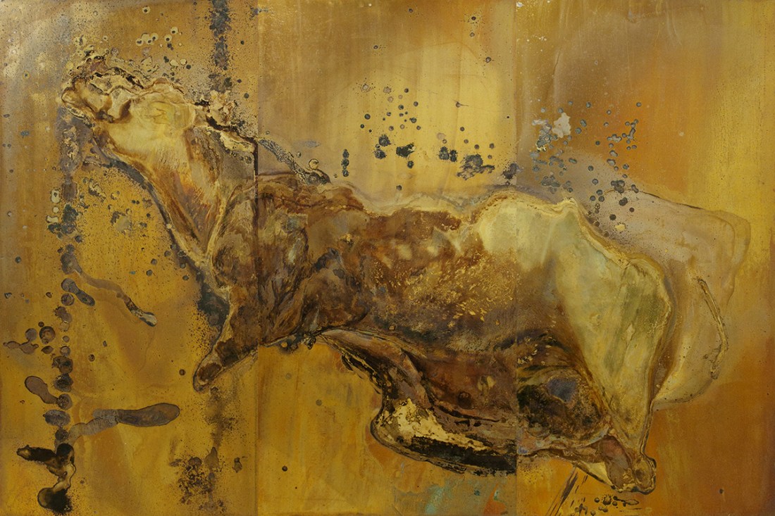 ELEGIA Messinki, kuolleen eläimen jäänteet Brass, original substances of a dead animal 200 x 300cm 2016