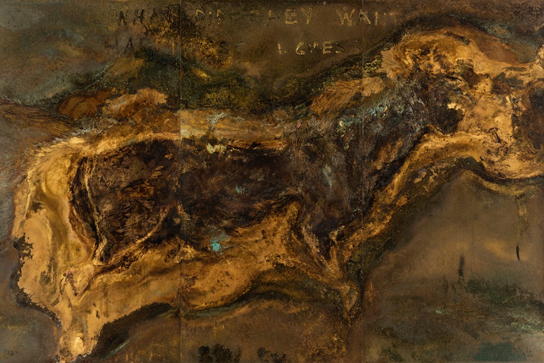 HAPPINESS AND OTHER SHIT Messinki, kuolleen eläimen jäänteet Brass, original substances of a dead animal 200 x 300cm 2016